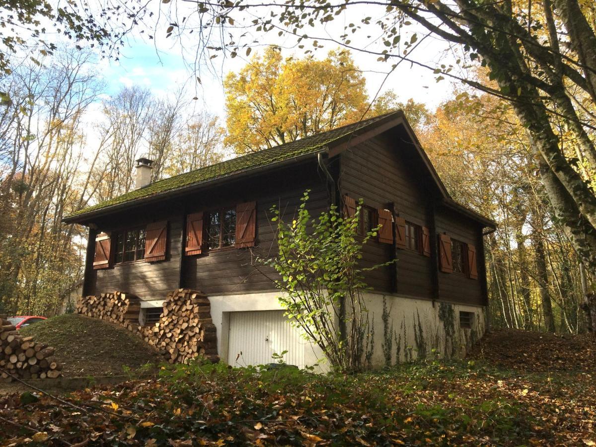 Holy Wood Villa Chuelles Exterior photo